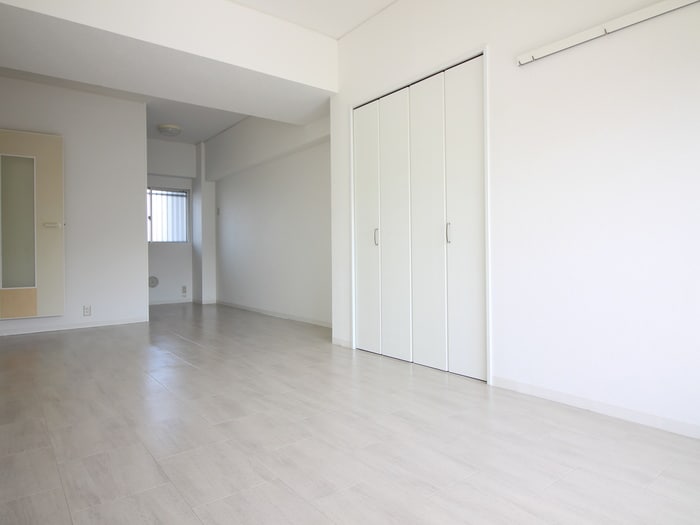 居室 Ｕ-ＦＬＡＴＳ