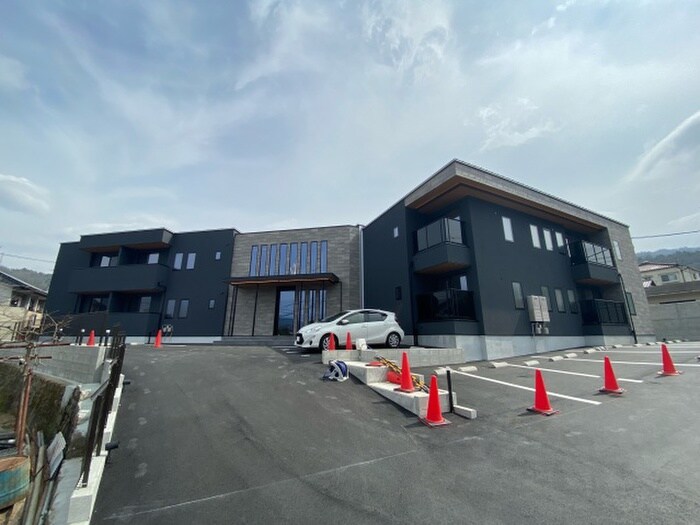 エントランス部分 三迫APARTMENT