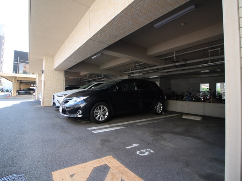 駐車場 シティハイツ西霞