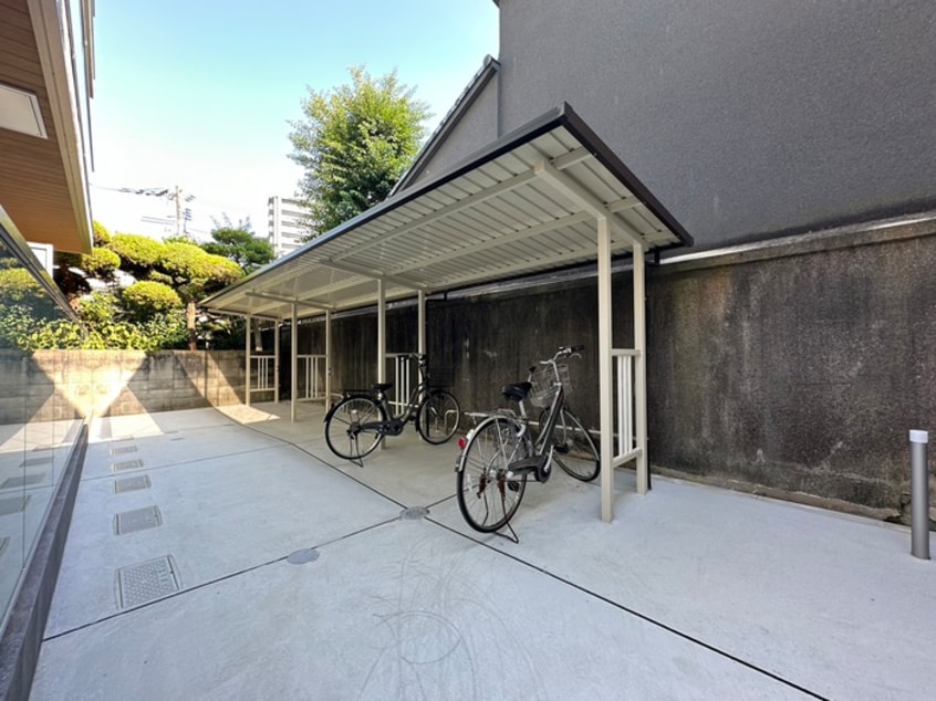 駐輪場 Ｏｌｉｖｅ