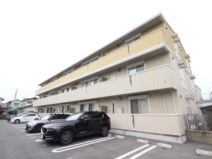 駐車場 ﾌｧｲﾌﾞｽﾘｰ