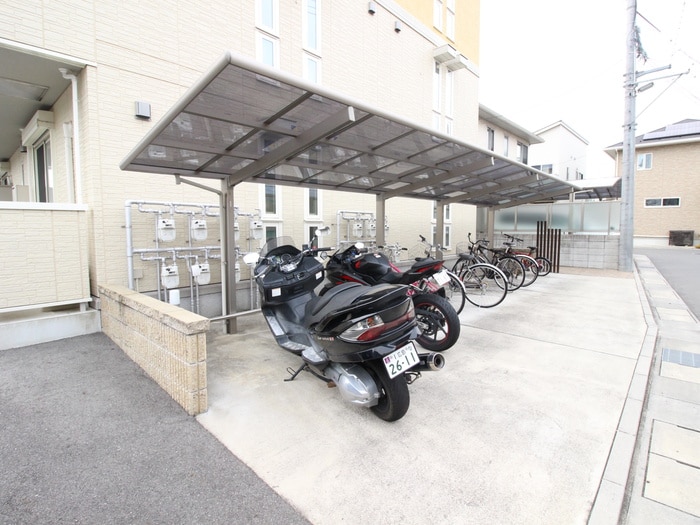駐輪場 ﾌｧｲﾌﾞｽﾘｰ