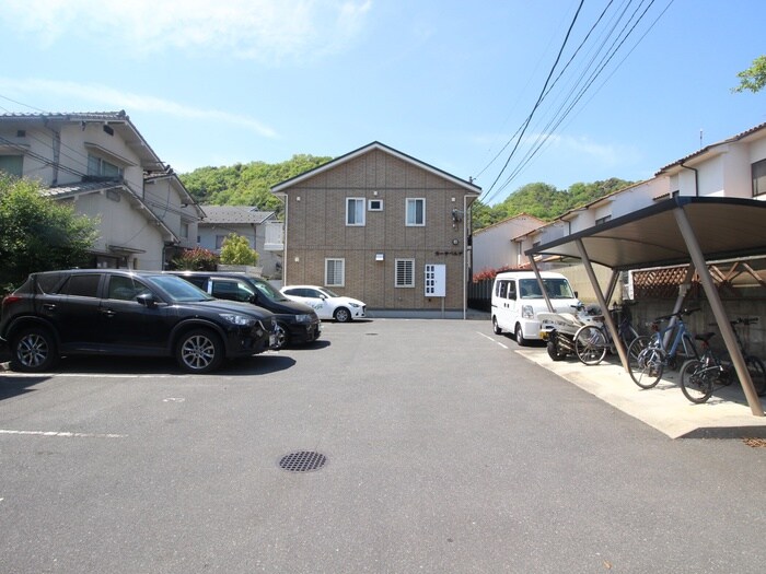 駐車場 カーサベルデ