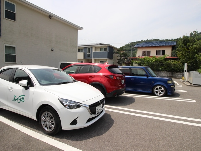 駐車場 ブルーリバー