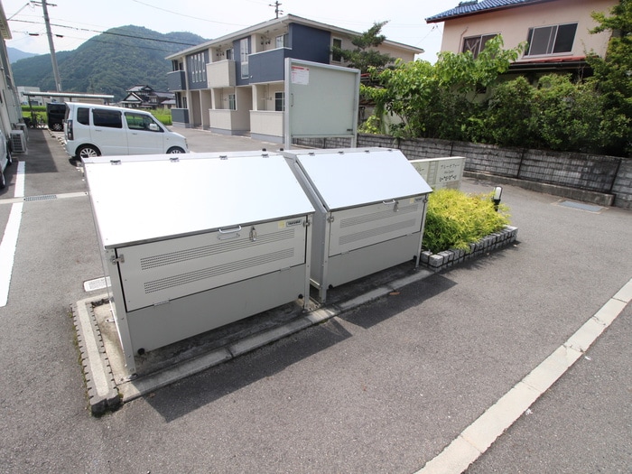 建物設備 ブルーリバー