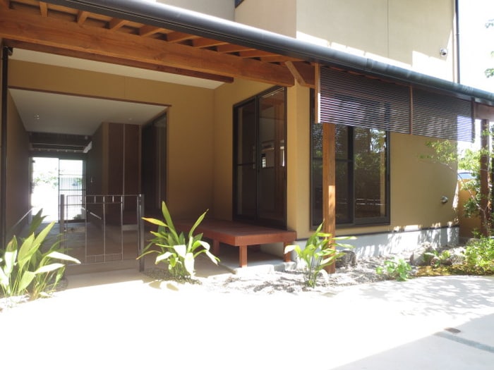 玄関 breeze court参番館B棟