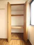 収納 シャルム徳村