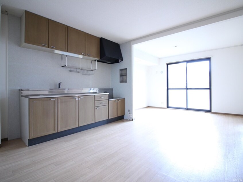 居室 シャルム徳村