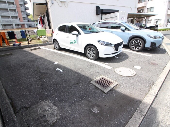 駐車場 ビッグフィールド