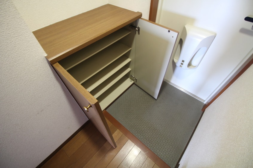 靴箱 コンフォール空港通り