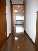 玄関 コンフォール空港通り