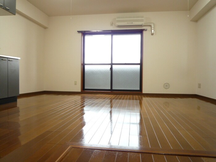 室内からの展望 コンフォール空港通り