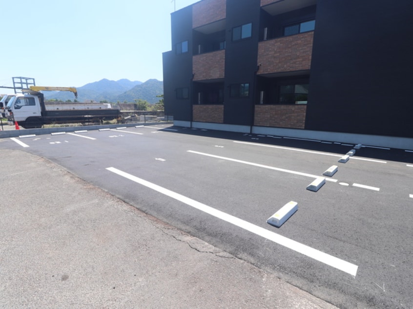 駐車場 BRAVE　BASE廿日市