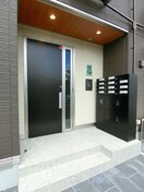 エントランス部分 メゾンボヌール大町