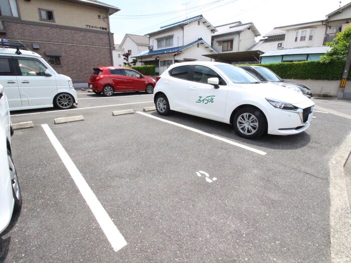 駐車場 プリマベ－ラ沖村