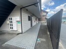 エントランス部分 フォブ－ル高下
