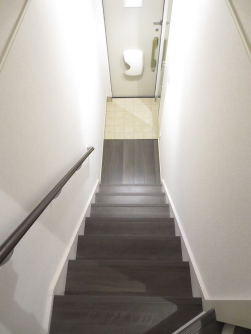 廊下 リベーラ楽々園