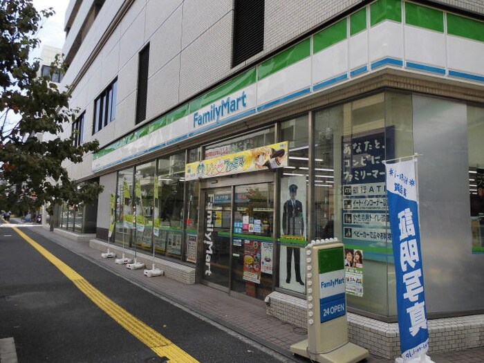 ファミリーマート 光町一丁目店(コンビニ)まで400m ライツヴェルノ光が丘B棟