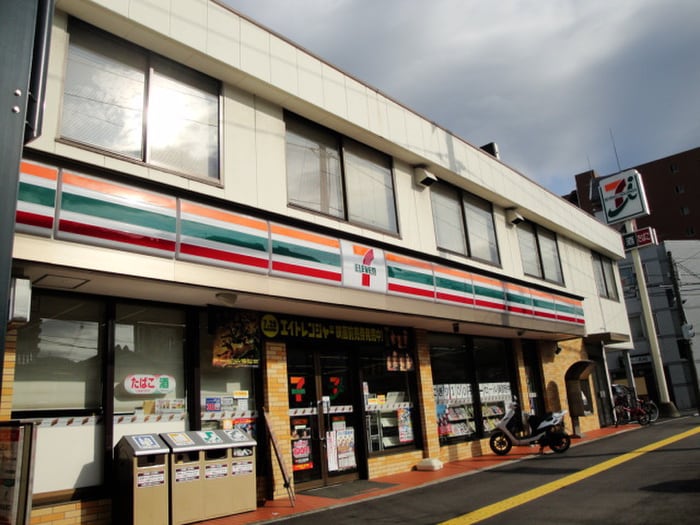 セブン-イレブン 広島中広３丁目店(コンビニ)まで160m ヴェルマーレ中広Ⅱ