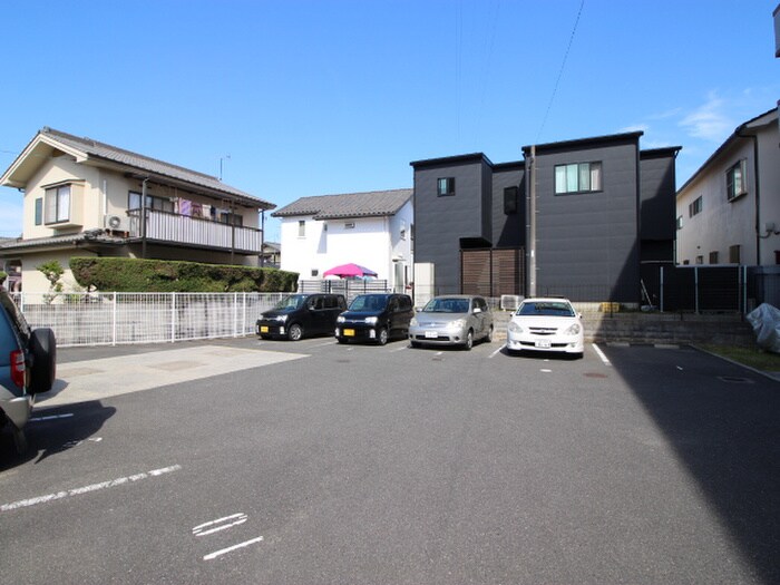 駐車場 五日市ロイヤルハイツ