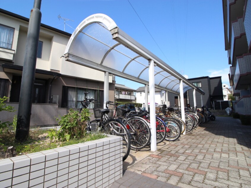 駐輪場 五日市ロイヤルハイツ