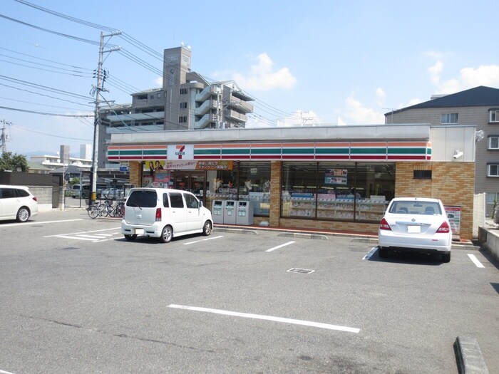 セブンイレブン西原9丁目店(コンビニ)まで180m ＶＩＴＡ西原