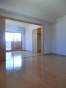 内観写真 ベルパッソ平和公園