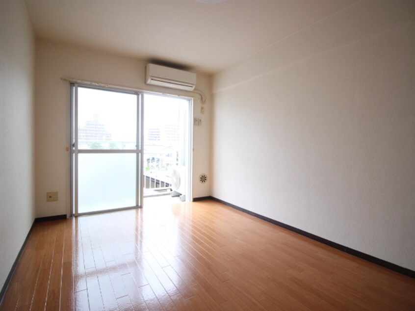 居室 ウィング楽々園