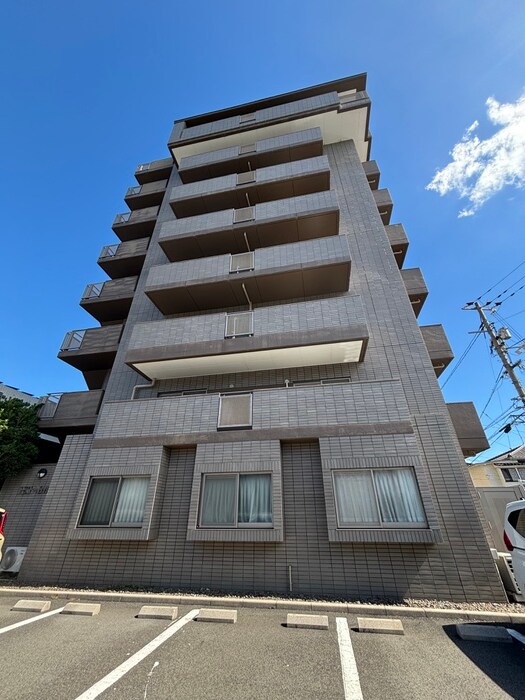 外観写真 トレゾァ西原