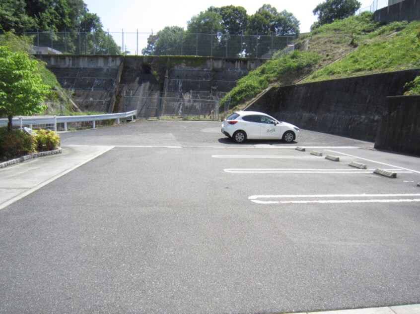 駐車場 フォレスト高陽東壱番館