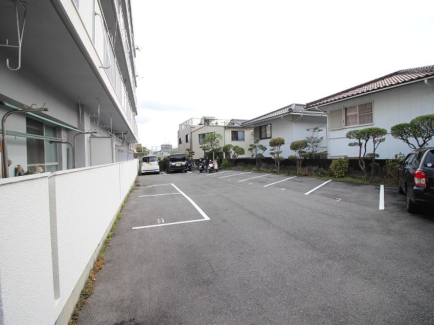 駐車場 メゾン荒木