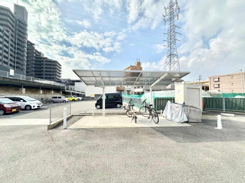 駐輪場 フラワーハイム