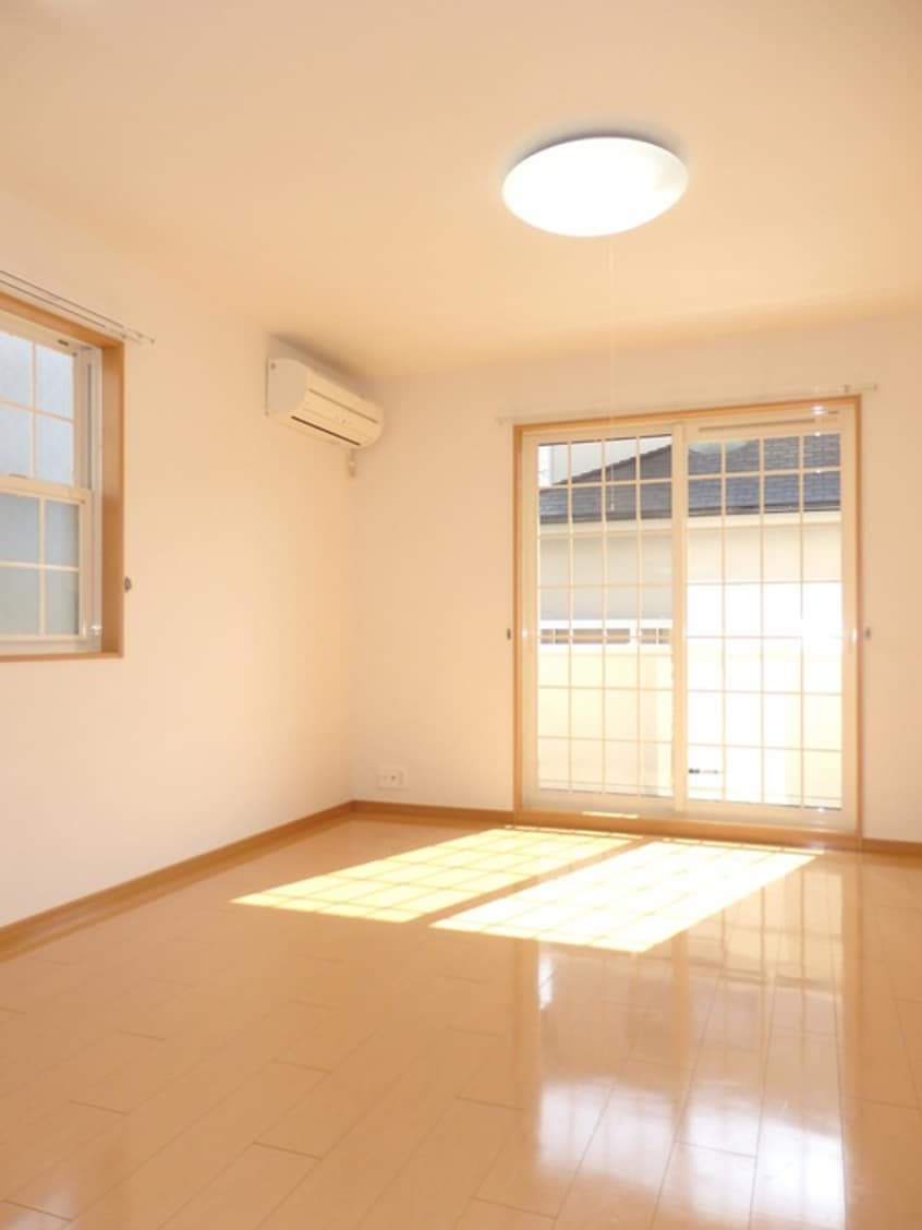 居室 メルヒェンシュロ－ス