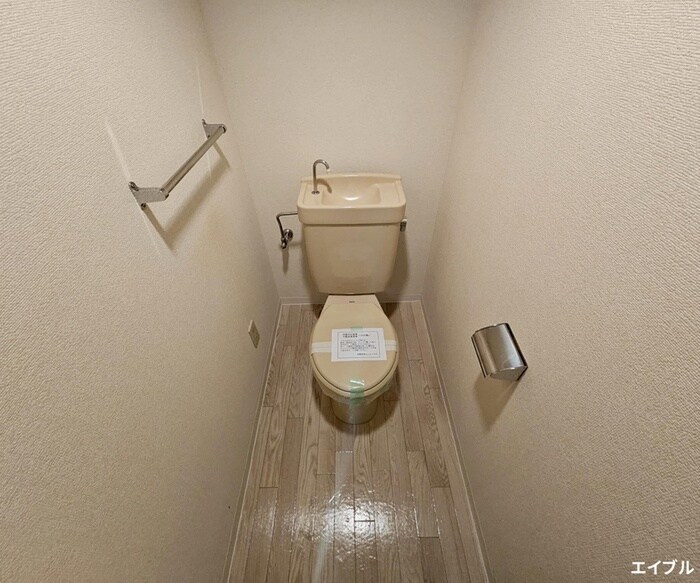 トイレ スクエア33