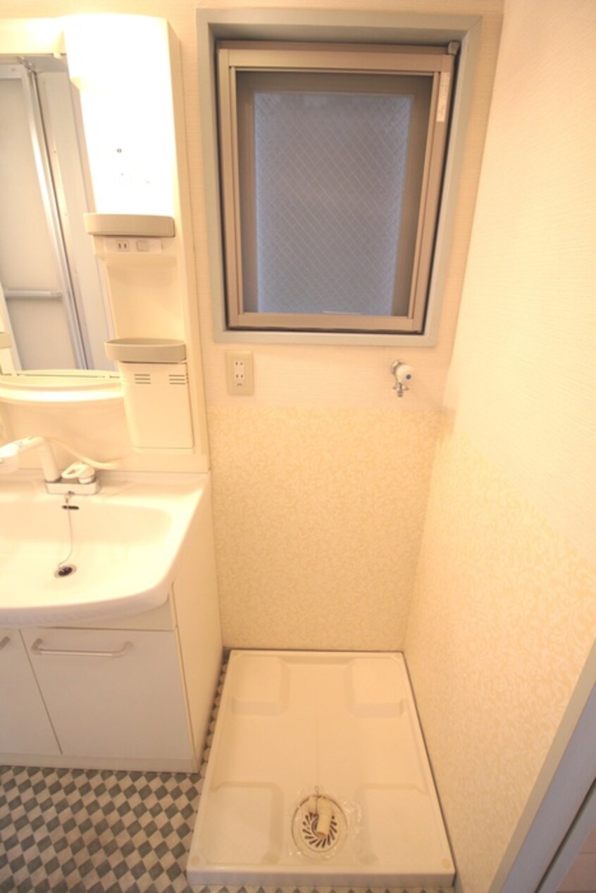 洗濯機置場 アイビ－スクエア寺町