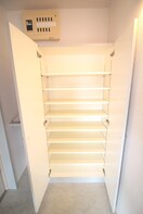 玄関 アイビ－スクエア寺町