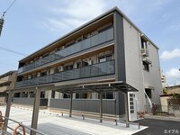 プラトーハウス