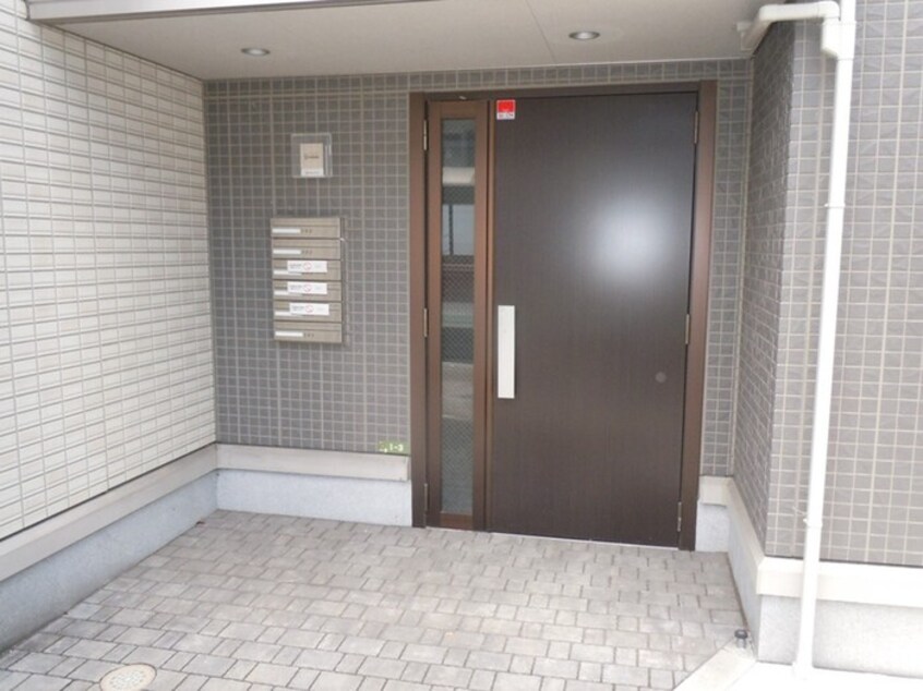 エントランス部分 エルマーナ　B棟