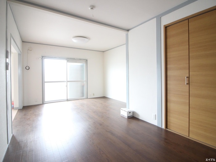 居室 アズサコーポ