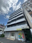 岡本ビルの外観