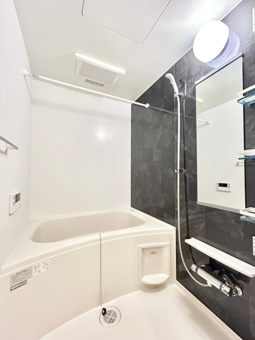 バス／シャワールーム等 ソラリア