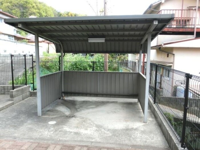 駐輪場 TS BONHEUR