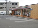 セブン-イレブン 広島上安店(コンビニ)まで720m RYOSOBILD