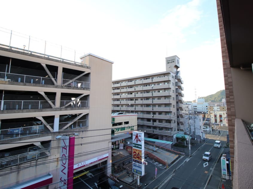 室内からの展望 ベル・エポック安芸
