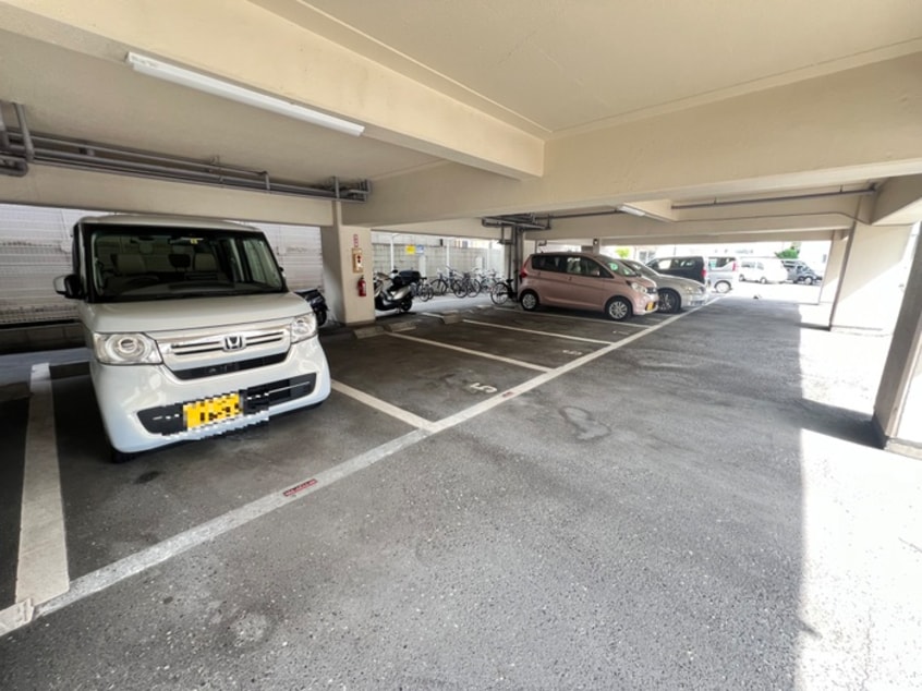 駐車場 寿々ビル