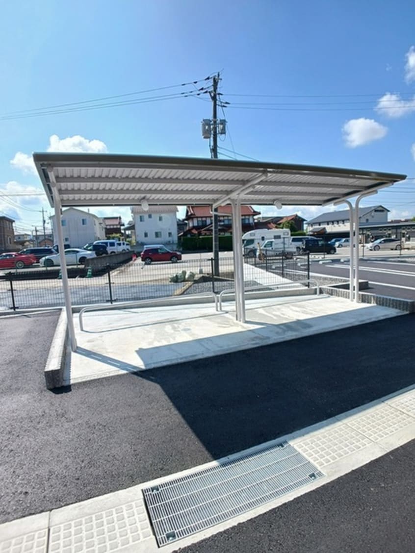 駐輪場 ファミリアメゾンⅠ