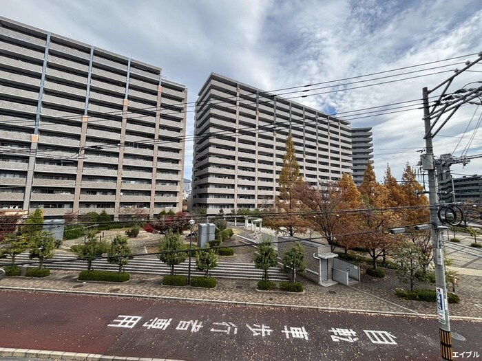 室内からの展望 ＡＸＡ五日市駅前