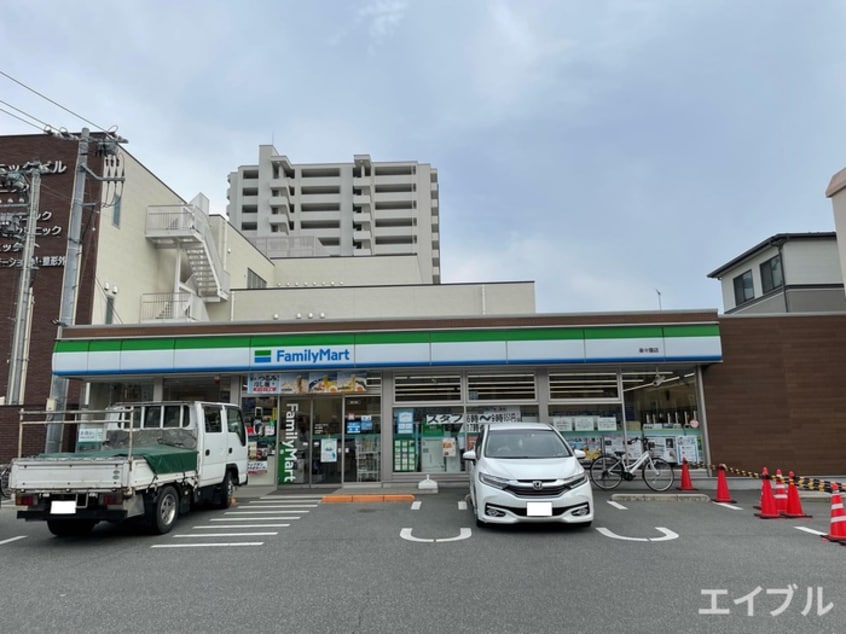 ファミリーマート(コンビニ)まで39m 久大マンション