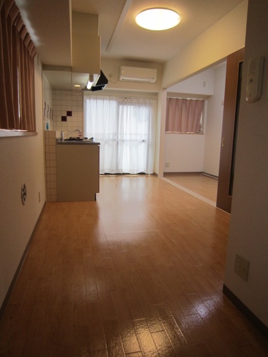 居室 オプレ横川