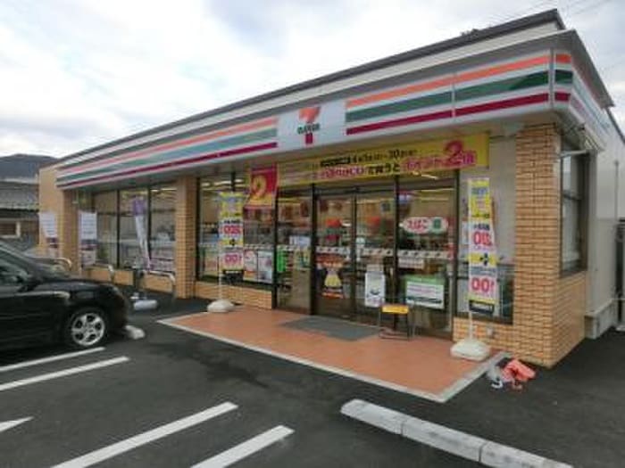 セブンイレブン(コンビニ)まで400m ウエストコ－ト